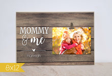 Load image into Gallery viewer, Grandma and Me, Christmas Gift for Grandma, Personalized Picture Frame Mother&#39;s Day Gift for Nana, Gift for Mimi, Custom Frame for Gigi
